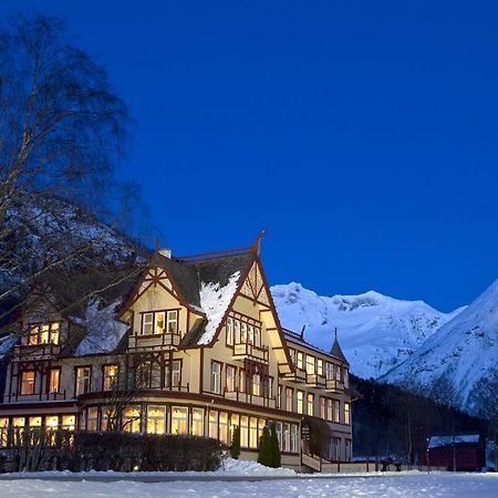 Hotel Union Oye Екстериор снимка